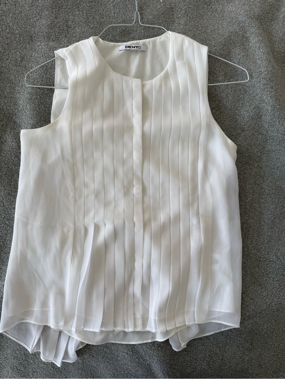 DKNY White Pleated Sleeveless top